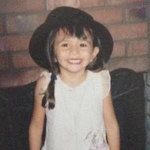 Meet your Posher, Phyllis